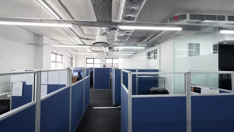 214 m² Office for sale in Colosseum (photo 25)
