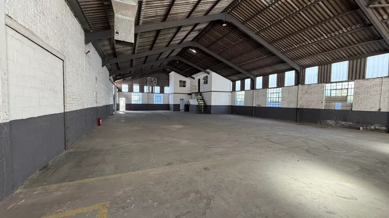 425 m² Industrial to let in Stikland Industrial, 12 Farad Street (photo 2)