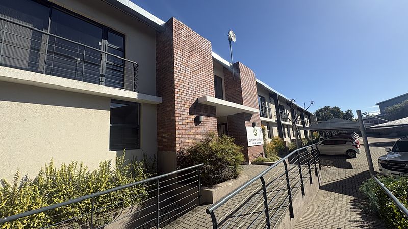 360 m² Office to let in Tyger Valley, Amber Place (photo 9)