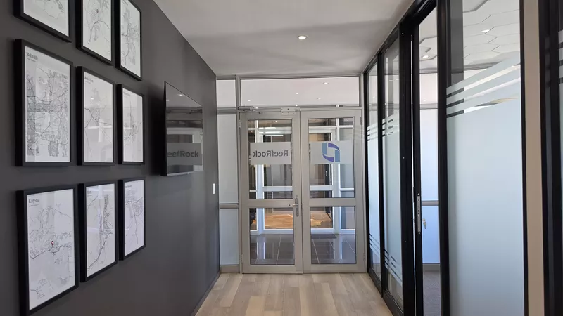 163 m² Office to let in Vineyard Office Estate, Vineyards Office Estate - Chardonnay House (photo 9)