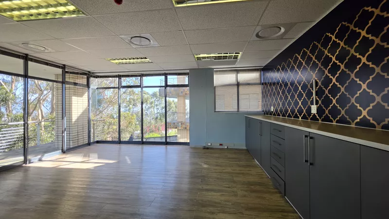 409 m² Office to let in Tygerberg Office Park, Tygerberg Office Park - Plattekloof House (photo 25)