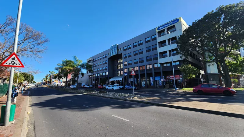 2 942 m² Office to let in Bellville, Ambition24hours (107 Voortrekker Road) (photo 4)