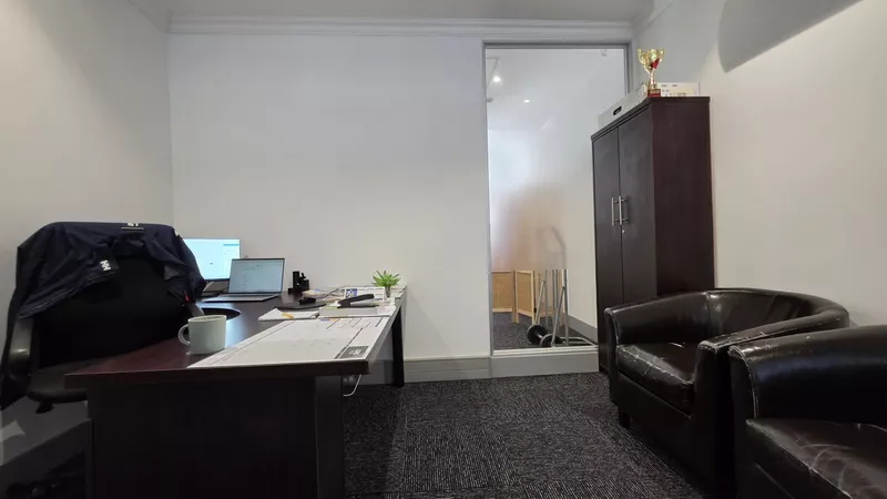 633 m² Office to let in Estuaries Office Estate, 2 Oxbow Crescent, The Estuaries (photo 17)