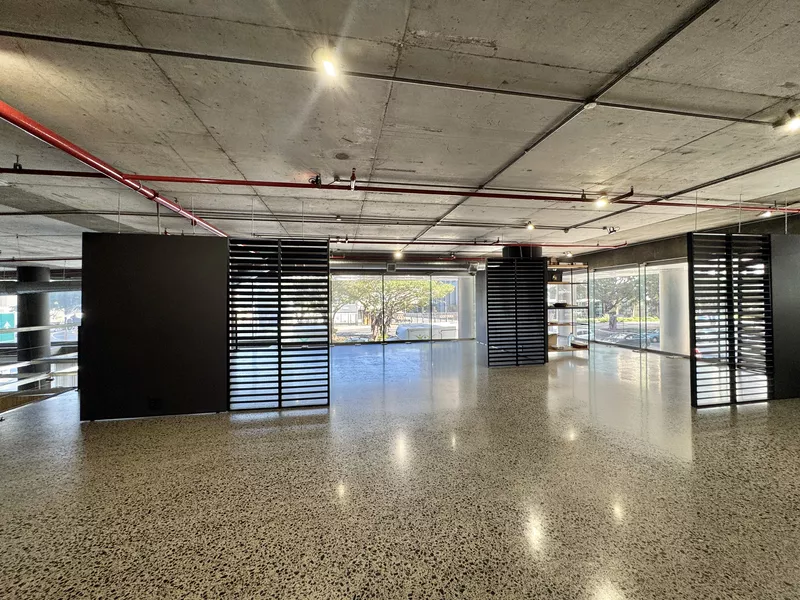 1 038 m² Retail property to let in Cape Town City Centre/CBD, The Halyard (photo 16)