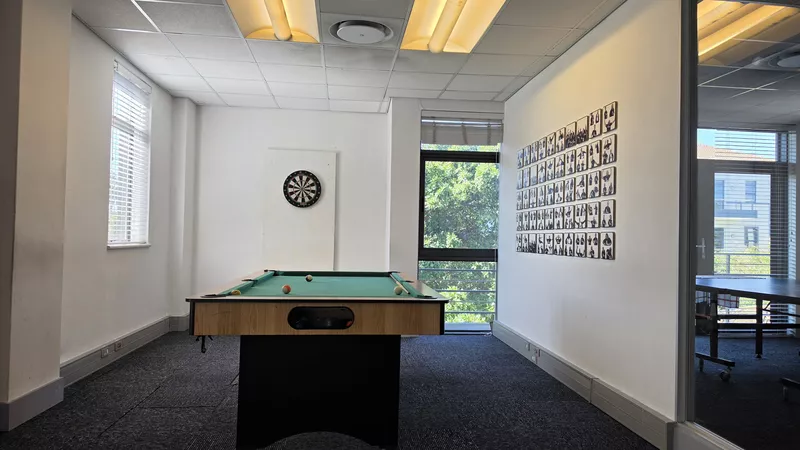 3 816 m² Office to let in Estuaries Office Estate, No 2 Estuaries (photo 69)