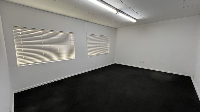 1103m² Warehouse, Ottery (photo 17)