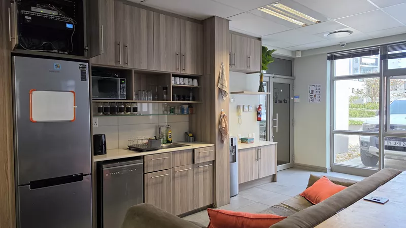 130 m² Office for sale in Century City, Grosvenor Square - Block B (photo 11)