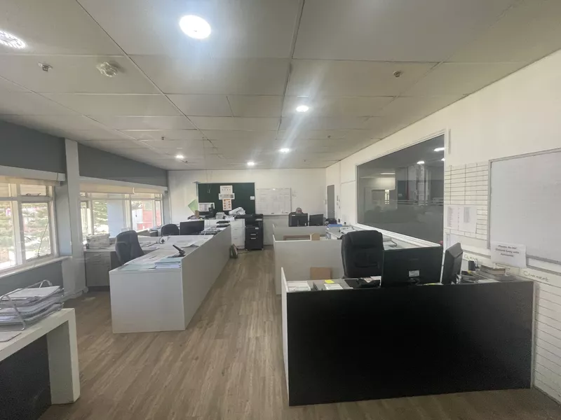 4 960 m² Industrial for sale in Athlone, 18 Induland Crescent (photo 13)