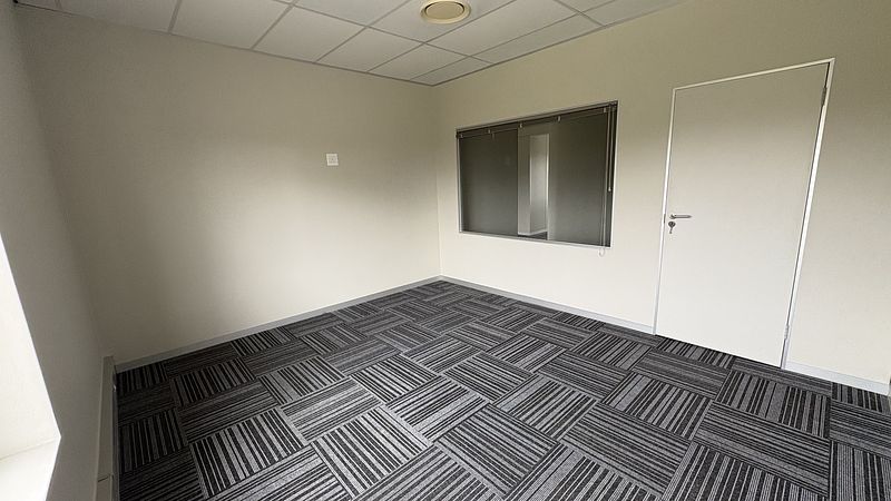 161 m² Office to let in Durbanville, Park Central (photo 22)