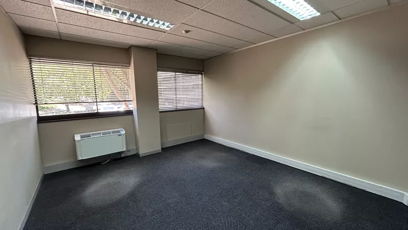 1 036 m² Office to let in Mowbray, Golf Park, GP3 (photo 12)