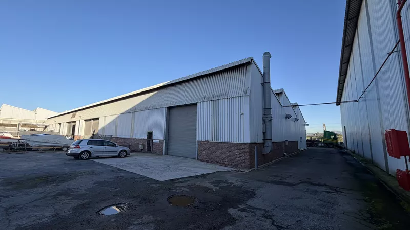 446 m² Industrial to let in Brackenfell, JT Ross Park Brackenfell (photo 2)