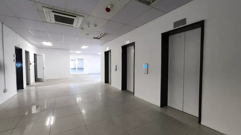 7 548 m² Office to let in Bellville, Ambition24hours (107 Voortrekker Road) (photo 27)