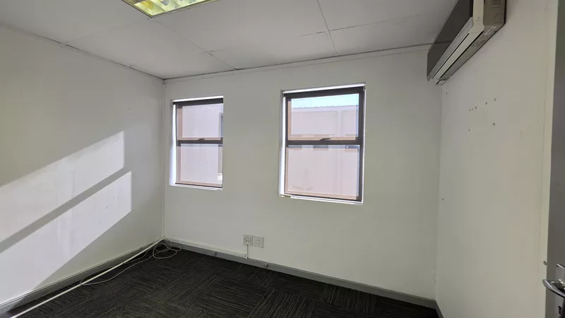 495 m² Office to let in Tyger Valley, 283 Durban Road (photo 36)