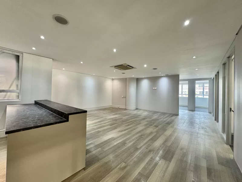 570 m² Office to let in Cape Town City Centre/CBD, 51 Wale Street (photo 11)