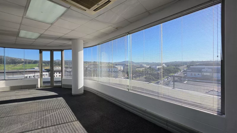 562 m² Office to let in Tyger Valley, Bloemhof (photo 23)