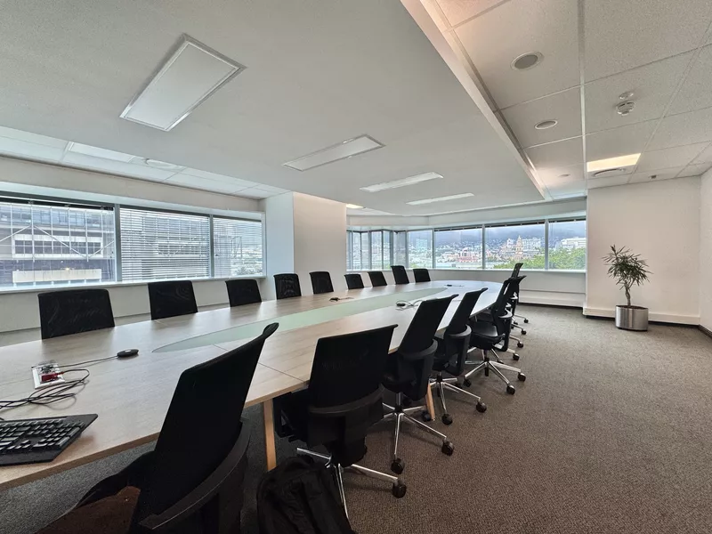 950 m² Office to let in Cape Town, The Towers (photo 21)