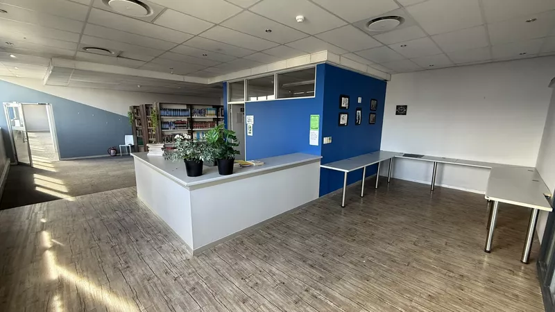 2 300 m² Office to let in Observatory, Deneb House (photo 54)