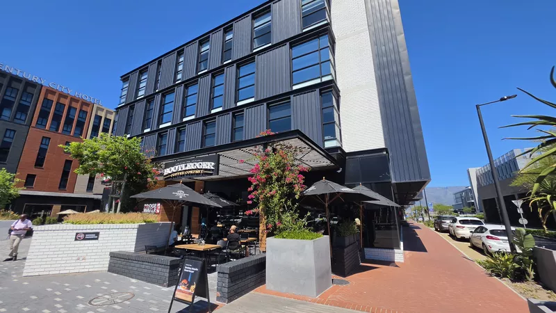 165 m² Office to let in Bridgeways Park, Bridgewater One - Suites (Block C) (photo 6)