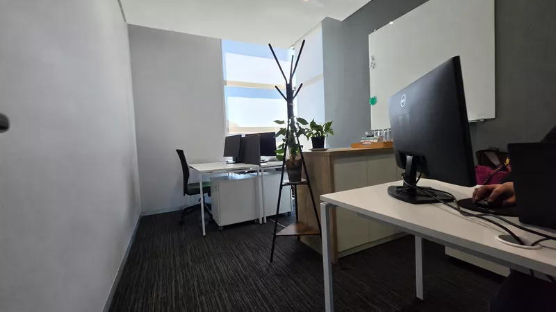 165 m² Office to let in Bridgeways Park, Bridgewater One - Suites (Block C) (photo 17)