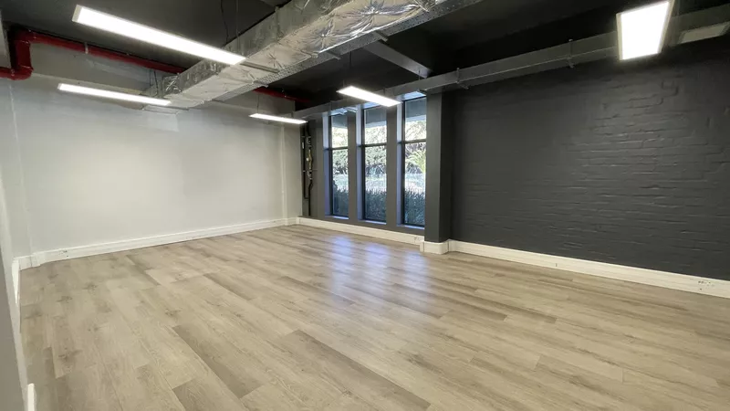 1 003 m² Office to let in Woodstock, 183 Sir Lowry Road (photo 7)