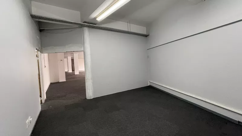 860 m² Office to let in Woodstock, 264 Victoria Road (photo 22)