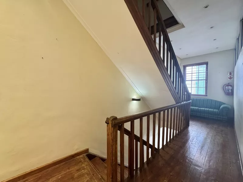 161 m² Office to let in Cape Town City Centre/CBD, 10 Venken Lane (photo 8)