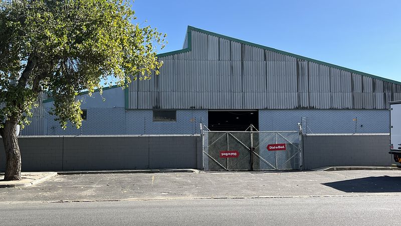 3 544 m² Industrial to let in Epping, 138 Gunners Circle (photo 2)