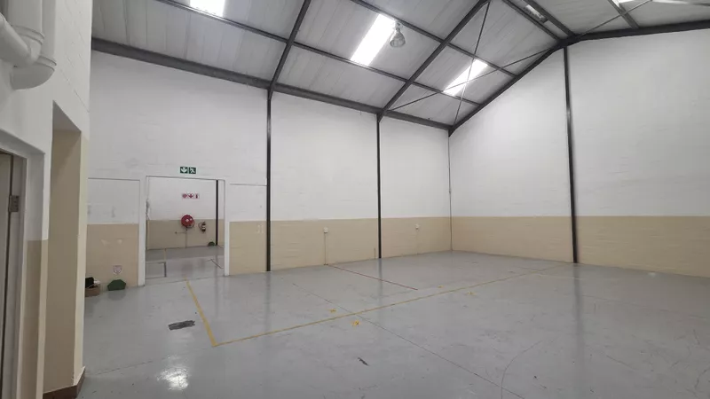 518 m² Industrial to let in Strand, Meerlust Industrial Park (photo 26)