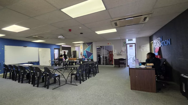 330 m² Office to let in Tyger Valley, Omni Park (photo 10)