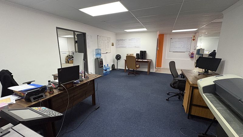 180 m² Office to let in Durbanville, Palm Grove (photo 45)