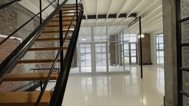 243 m² Office to let in Woodstock, Old Castle Brewery (photo 14)