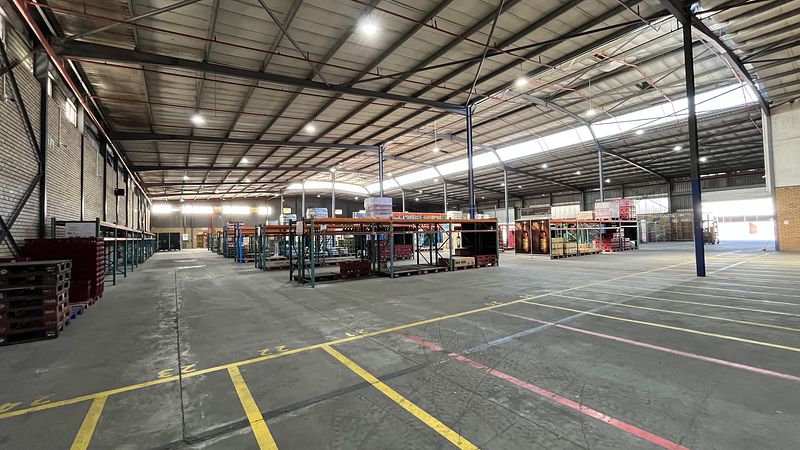 3 197 m² Industrial to let in Ottery, Independence Square (photo 9)