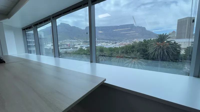 950 m² Office to let in Cape Town City Centre/CBD, The Towers (photo 24)