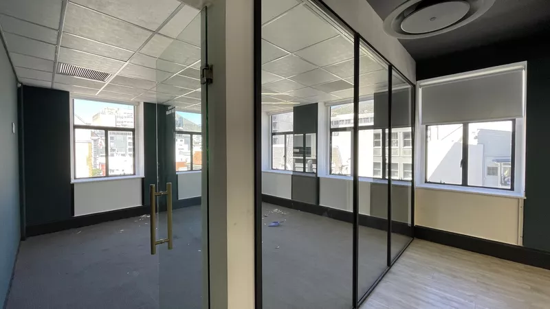 495 m² Office for sale in Cape Town City Centre/CBD, 56 Shortmarket street (photo 13)