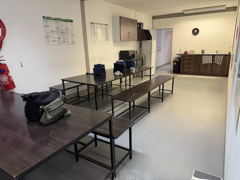 547 m² Industrial to let in Brackenfell, 3 on London, Brackengate Business Park (photo 7)