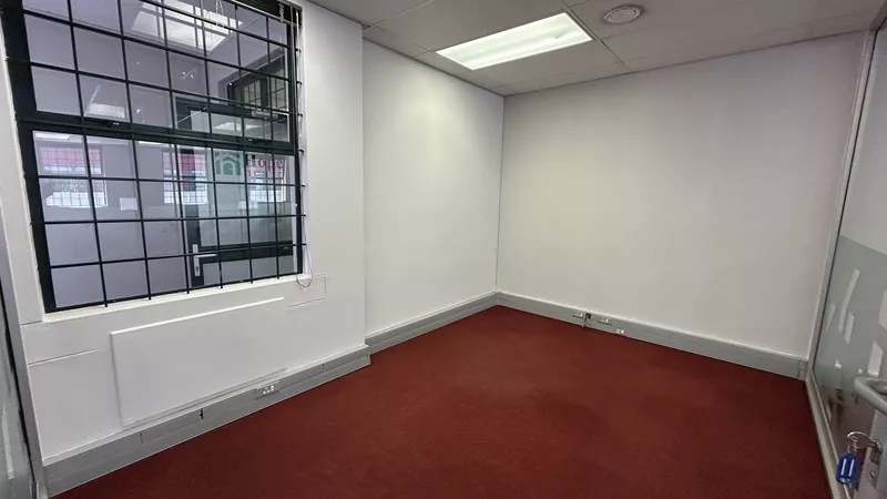 230 m² Office to let in Southern Suburbs, Tokai On Main Office Park (photo 9)