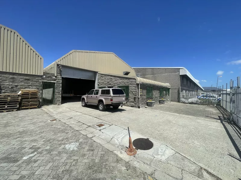 595 m² Industrial to let in Ottery, 20 Ferndale Drive (photo 3)