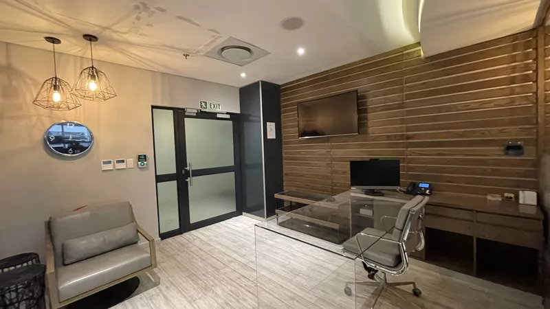 134 m² Office to let in Cape Town City Centre/CBD, Touchstone House (photo 8)