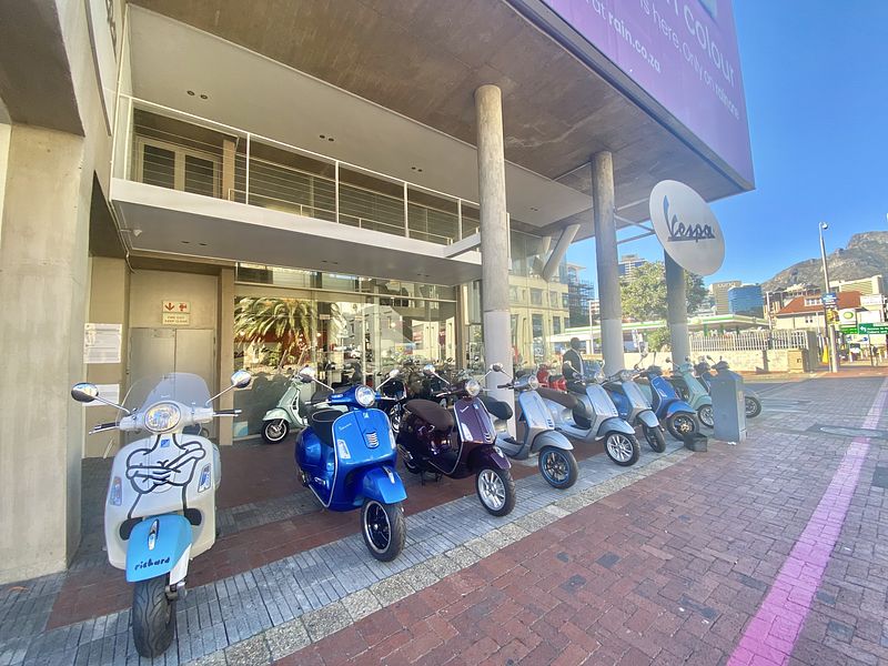 180 m² Office to let in De Waterkant, 22 Somerset Road (photo 3)