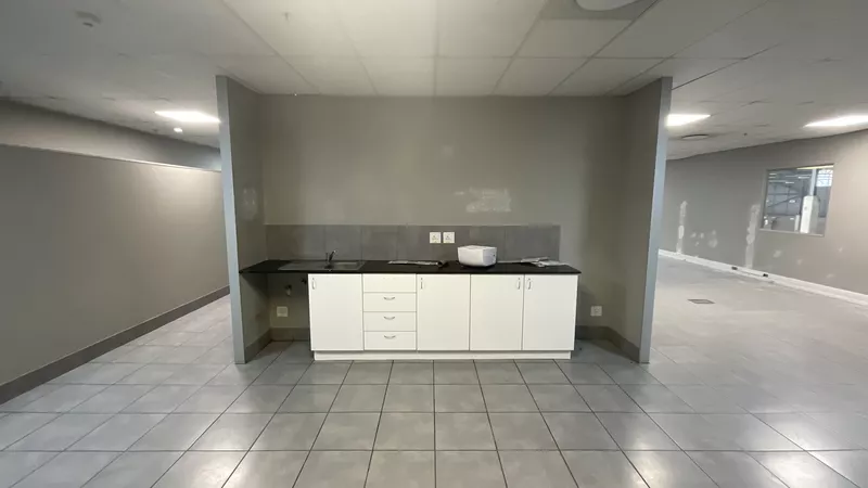 6 075 m² Industrial to let in Estuaries Office Estate, Montague Park (photo 22)