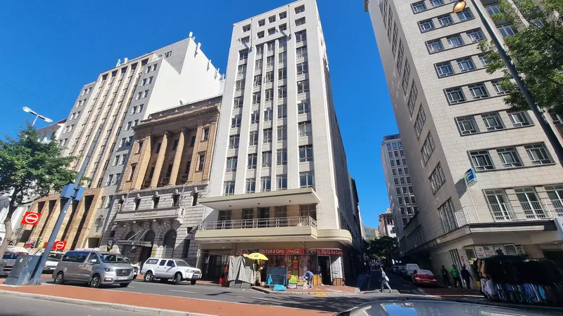 1 179 m² Office to let in Cape Town City Centre/CBD, Constitution House (photo 2)