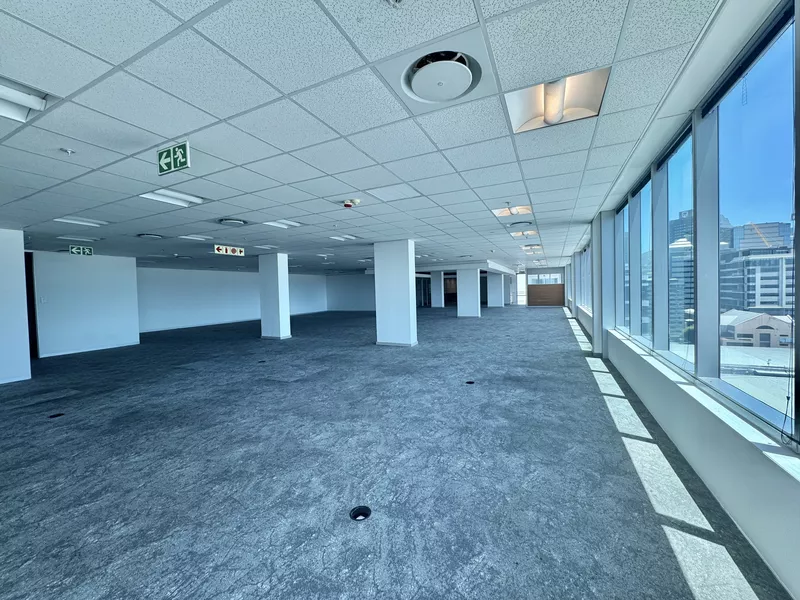 561 m² Office to let in Cape Town City Centre/CBD, Convention Towers (photo 24)