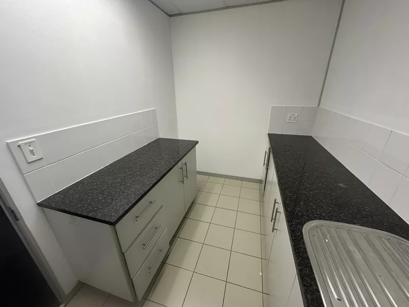 173 m² Office to let in Gauteng, Clearwater Office park (photo 23)