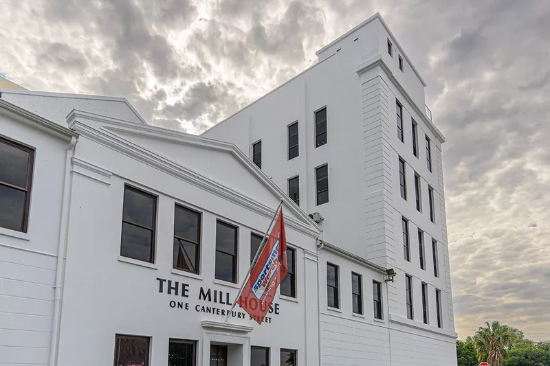 3 225 m² Property for sale in Cape Town, Mill House (photo 2)