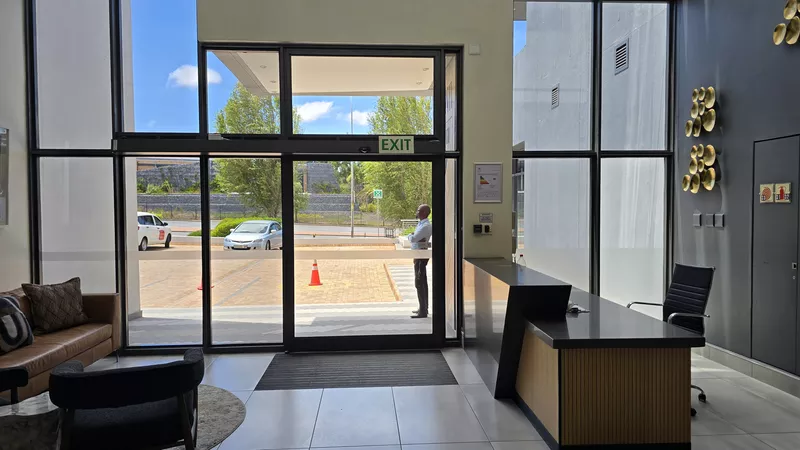 632 m² Office to let in Tyger Waterfront, Avanti South Block (photo 61)