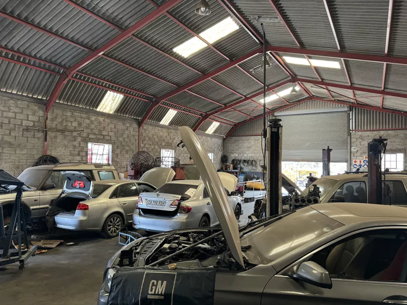 900 m² Industrial for sale in Blackheath, 20 Trafford Road, Blackheath (photo 6)