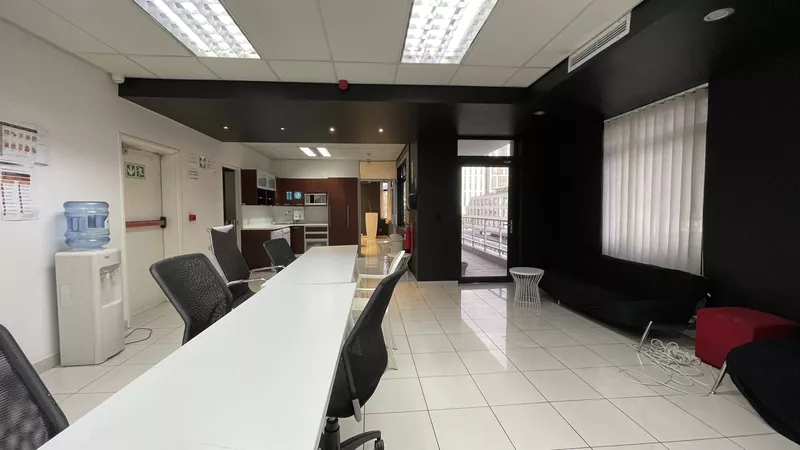 288 m² Office to let in Cape Town City Centre/CBD, 33 Bree Street (photo 12)