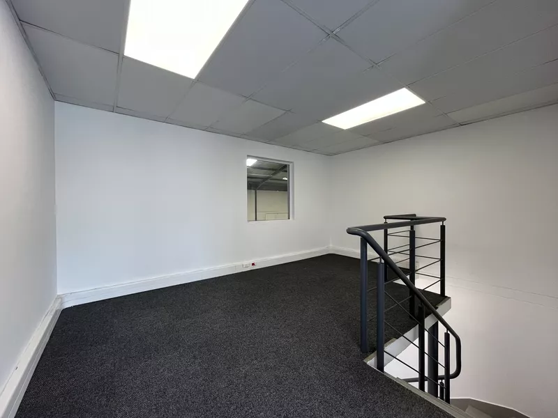523 m² Industrial to let in Parow Industrial, Dundas Park (photo 9)
