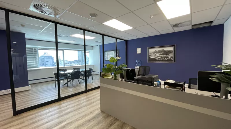 166 m² Office to let in Cape Town City Centre/CBD, The Towers (photo 5)