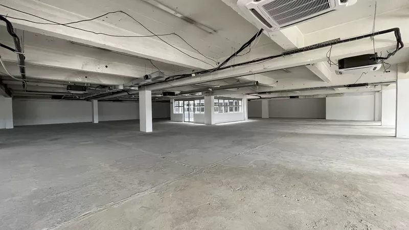 2 402 m² Office to let in Cape Town City Centre/CBD, Amber Place (photo 11)